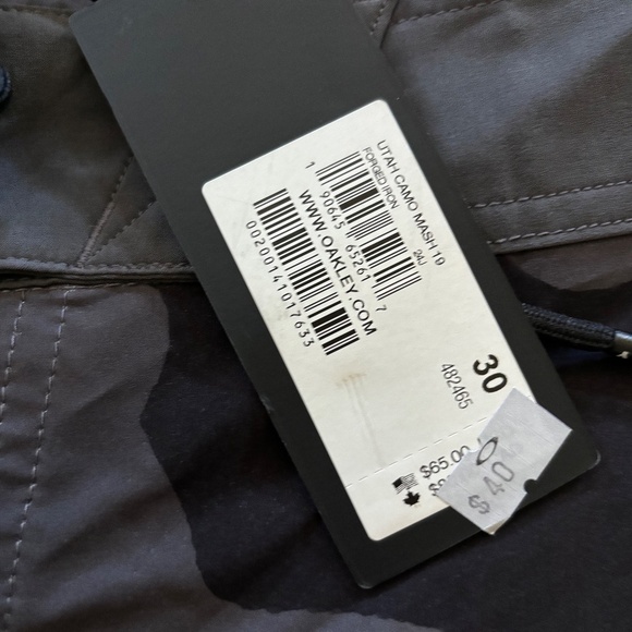 New mens Oakley board shorts - Picture 4 of 6